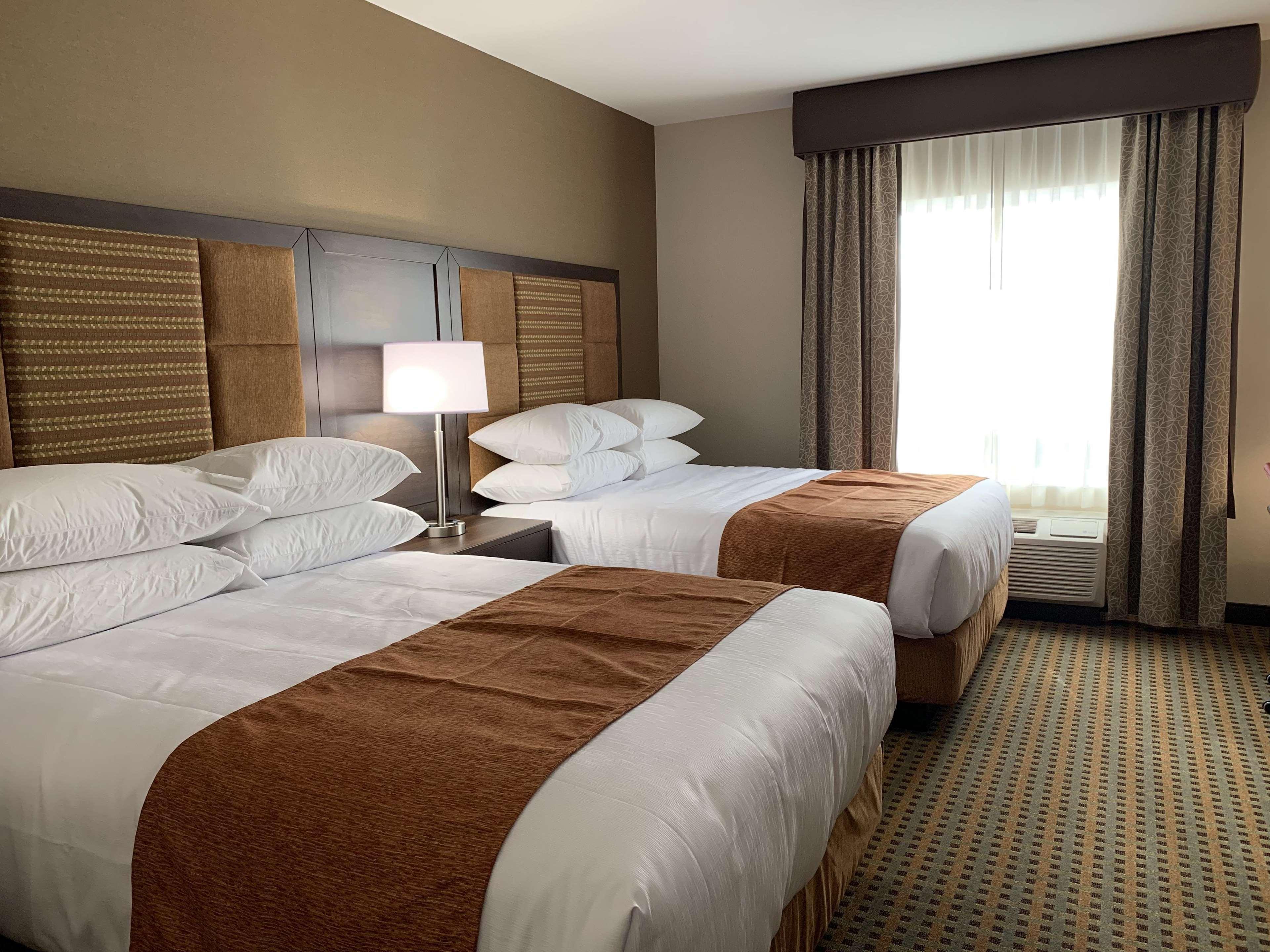 Best Western Plus Hinton Inn & Suites Exterior foto