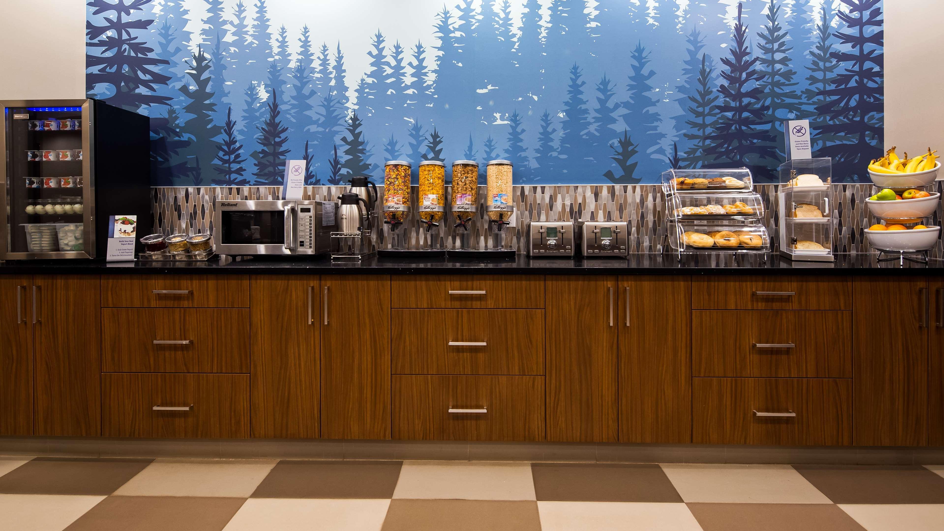 Best Western Plus Hinton Inn & Suites Exterior foto