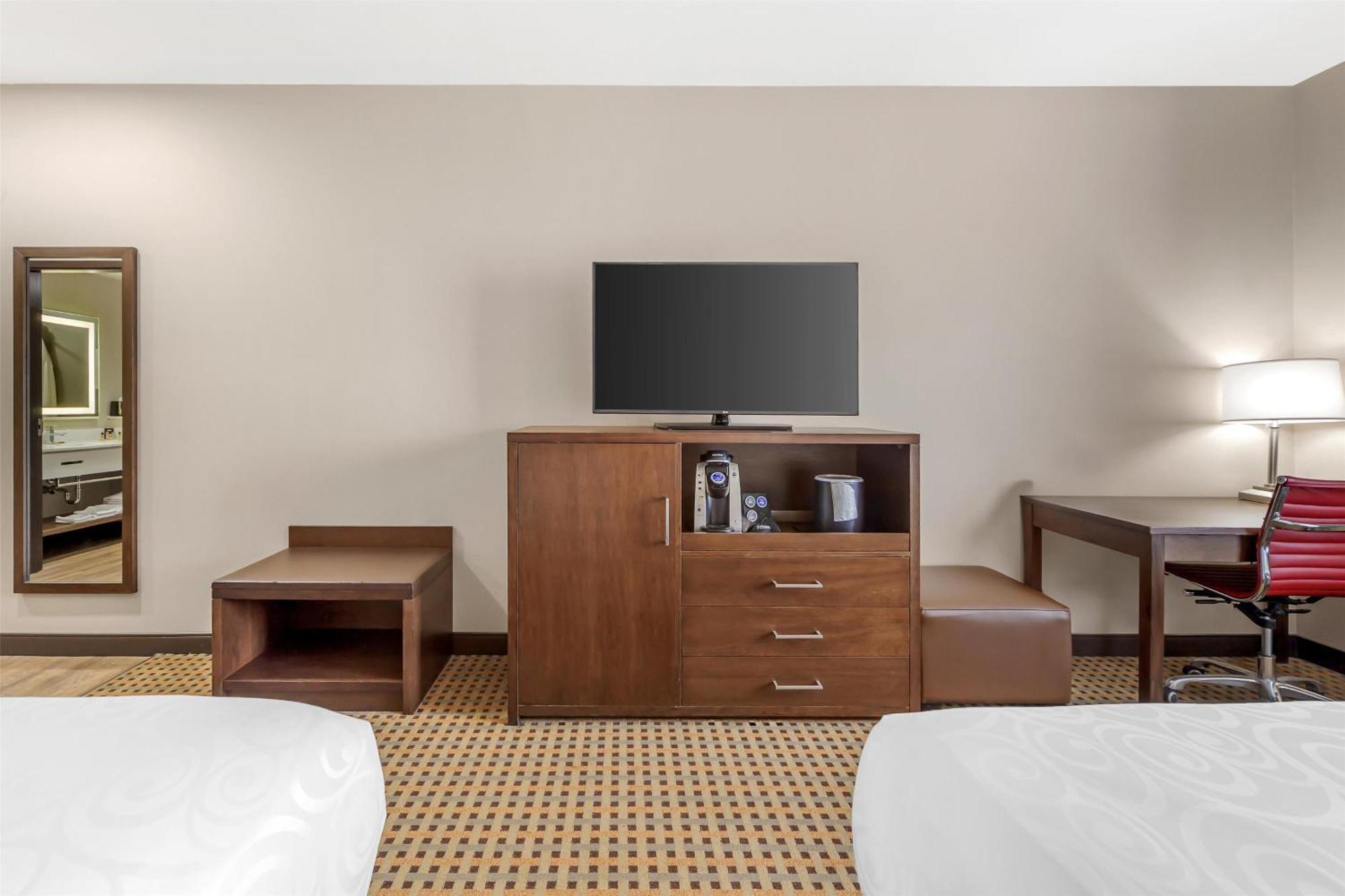 Best Western Plus Hinton Inn & Suites Exterior foto