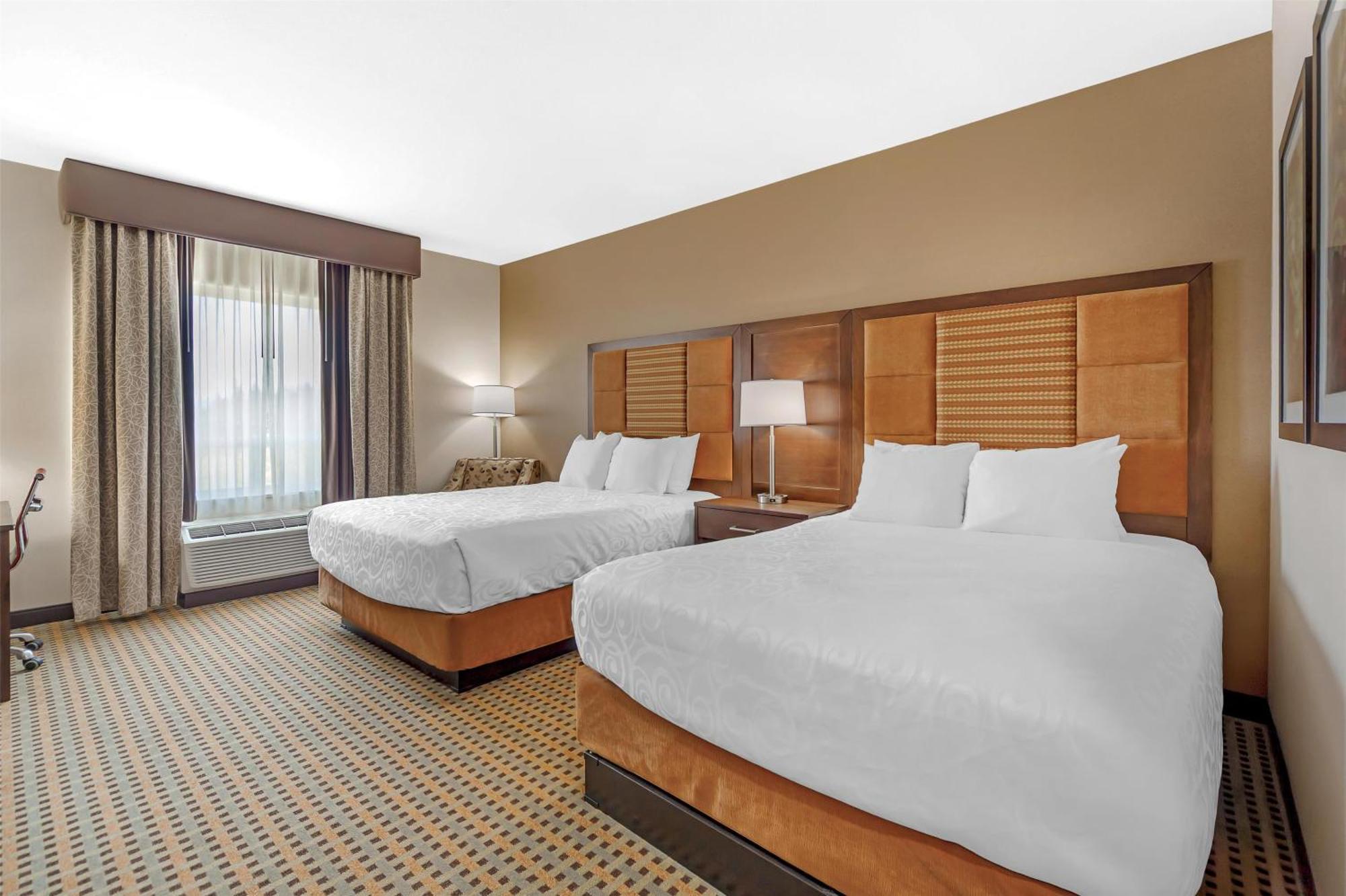 Best Western Plus Hinton Inn & Suites Exterior foto
