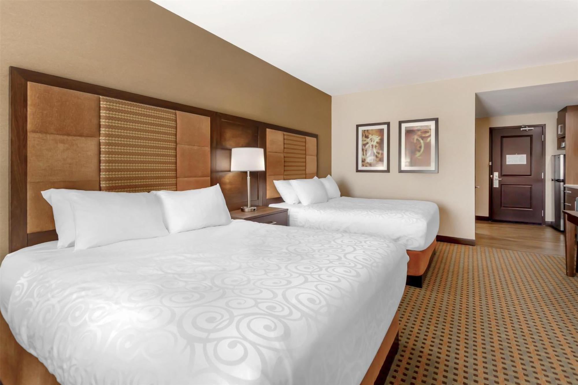 Best Western Plus Hinton Inn & Suites Exterior foto